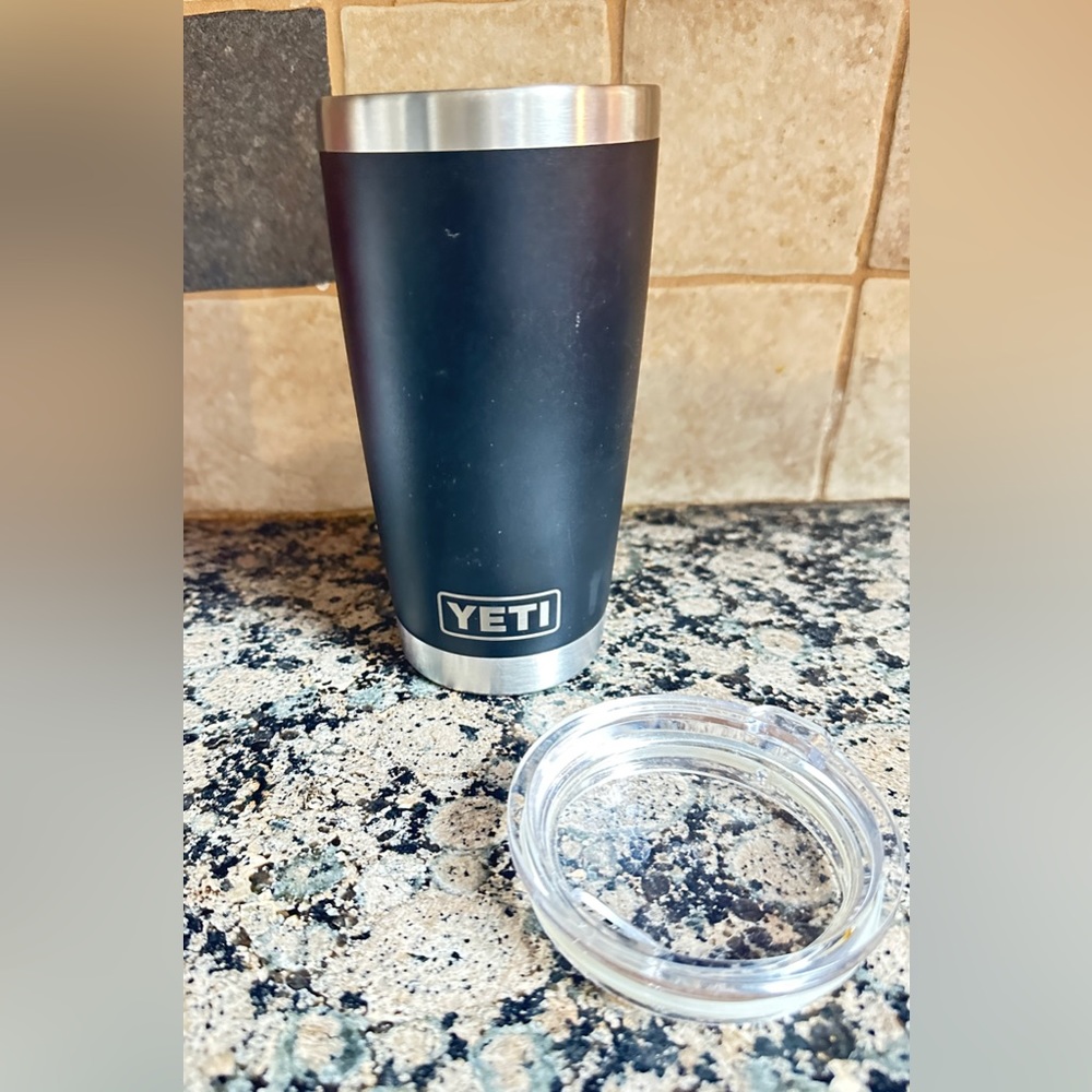 Yeti 20 oz. Tumbler With Lid